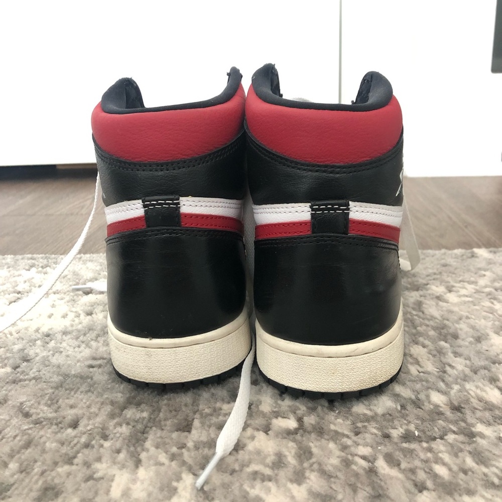 Air Jordan 1 Gym Red